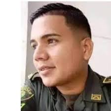 Video: Sicarios asesinan agente de policía en un establecimiento público de  Barranquilla
