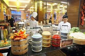 Yemek sunway resort hotel & spa restoranında kahvaltı, öğle yemeği ve akşam yemeği servisi yapılmaktadır. New The Resort Cafe Sunway Resort Hotel Spa One Of The Best Buffets In Town Rebecca Saw