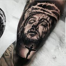 Tatuajes Religiosos De Jesus Cruces Angeles Y Virgenes Informacion Imagenes Uno de los consejos que damos siempre aquí en los peores tatuajes, es que nunca se dejen tatuar sino, las cosas pueden salir muy mal, como este fail de un tatuaje de jesús! tatuajes religiosos de jesus cruces
