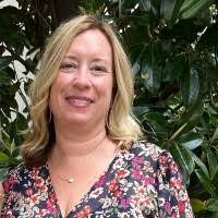 Elaine Carr Email & Phone Number