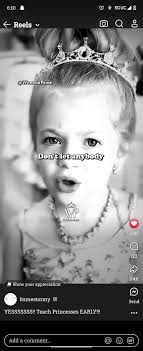 Rachel Burke Glitter Glue