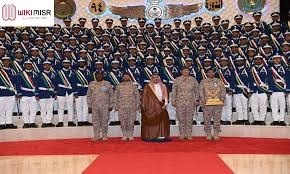 رعى صاحب السمو الملكي الأمير محمد بن سلمان بن عبدالعزيز ولي العهد نائب رئيس مجلس الوزراء وزير الدفاع، مساء اليوم الأربعاء، حفل تخريج الدورة الـ 77 من طلبة كلية الملك عبدالعزيز الحربية، ودورات تأهيل الضباط الجامعيين بأفرع القوات المسلحة، وذلك بمقر. ÙƒÙ„ÙŠØ© Ø§Ù„Ù…Ù„Ùƒ Ø¹Ø¨Ø¯Ø§Ù„Ø¹Ø²ÙŠØ² Ø§Ù„Ø­Ø±Ø¨ÙŠØ© ÙˆÙŠÙƒÙŠ Ù…ØµØ± Wikimisr