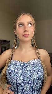 Savanna Reese's Instagram, Twitter & Facebook