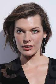 Milla Jovovich Bob Short Hair With Layers Milla Jovovich Curly Bob Hairstyles