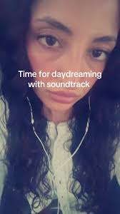 Having FUN in @MAMITAVINTAGE.ES 🙈🌟 #swag