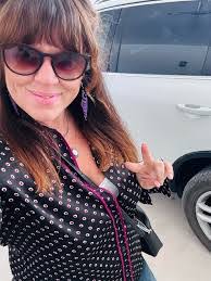 Helen Hokanson's Instagram, Twitter & Facebook