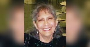 Debbie Zinn's Instagram, Twitter & Facebook