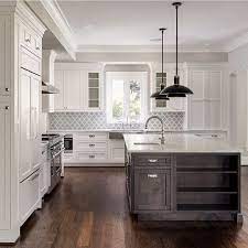 5 Large Kitchen Set Style Tips If Small Is Not The Choice Kitchen Backsplash Designs Kitchen Remodel Kitchen Plans