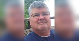 Robin Rowan's Instagram, Twitter & Facebook