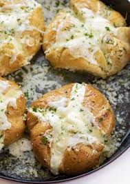 Easy Cheesy Garlic Bread I Am Homesteader Recipe Cheesy Garlic Bread Garlic Bread Garlic Bread Easy