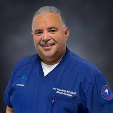 Dr. Rafael Rodríguez Mercado MD, Neurocirujano