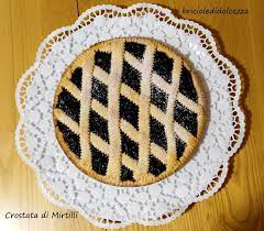 Per realizzare la crostata con marmellata di mirtilli e yogurt iniziate preparando la pasta frolla. Crostata Con Confettura Di Mirtilli