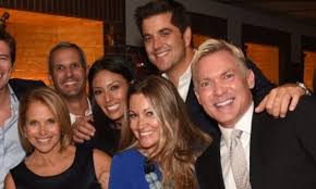 The journalist is engaged to josh elliott, her starsign is sagittarius and she is now 50 years of age. Inside Liz Cho And Josh Elliott S Engagement Celebration As They Re Joined By A Beaming Katie Couric And Her New Husband Daily Mail Online