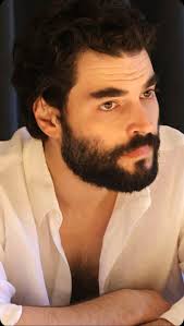 La chica más bella de Mardin y el mi rey más bello de Turquía 😍😎🫶  #AkınAkınözü #TubaBüyüküstün