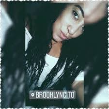 Roxana Giron's Instagram, Twitter & Facebook