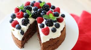 Frische Beerentorte Mit Quark Mascarponecreme