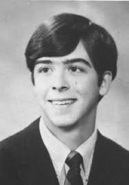 Lynn Meredith's Instagram, Twitter & Facebook