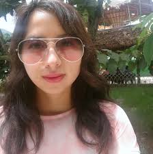 Pensando en que Laura Bozzo usó peluca para fingir ser otra persona en una  llamada por teléfono...