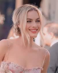 قد شغفها حُباً