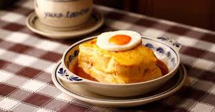 Cunha francesinhas, které bylo na webu tripadvisor ohodnocené známkou 4 z 5 a zaujímá 711 pozicí z 2 165 restaurací v. Votacao Nit Esta E A Melhor Francesinha Do Porto