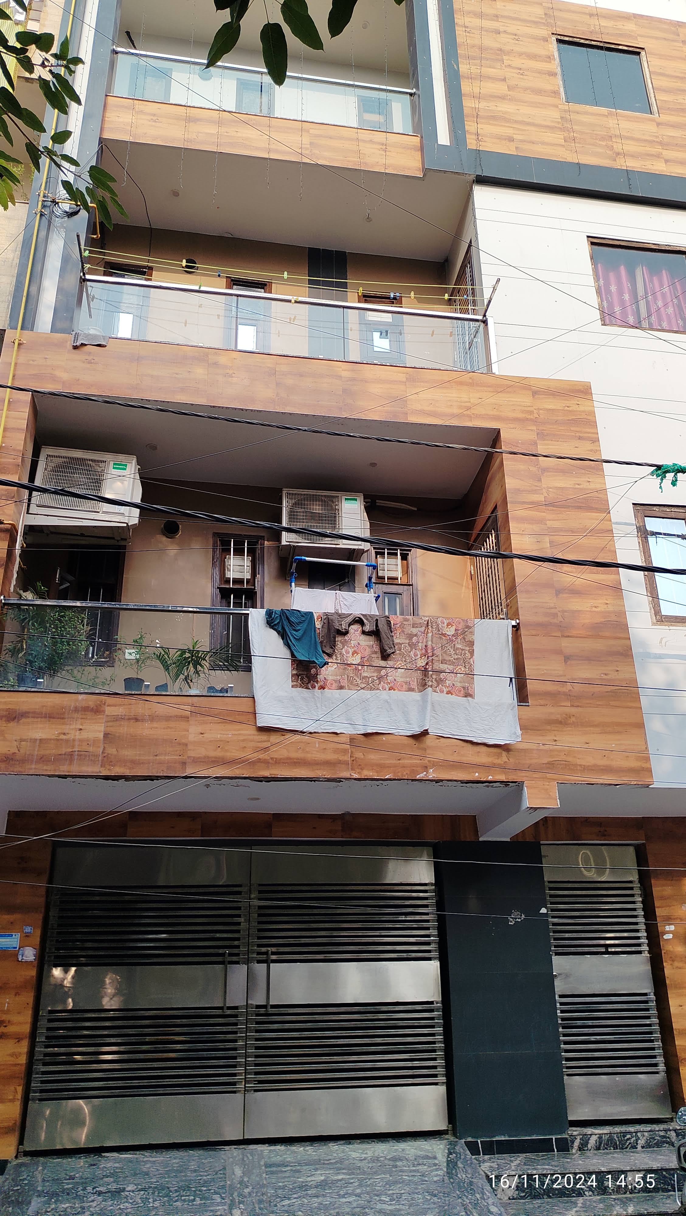 3 BHK Floor in Rohini, Delhi product image