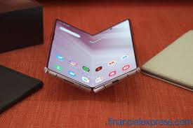 The samsung galaxy z fold2 5g's audio performance groups this flagship with other average audio performers in most released in september of last year, the samsung galaxy z fold2 5g is the update of the first galaxy z fold, which was. Samsung Galaxy Z Fold 2 5g First Impressions Surprisingly Solid Shockingly Addictive The Financial Express
