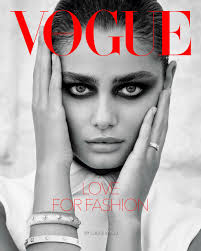 Taylor Hill, Luna Bijl, Lexi Boling, Akon Changkou And Estelle Chen Star On  Vogue Hong Kong's February Issue