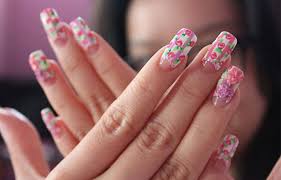 La amplia gama de diseños que se pueden realizar en las uñas esculpidas realmente no tiene techo. Unas Acrilicas Disenos Con Imagenes Moda Y Tendencias 2019 2020 Somosmoda Net