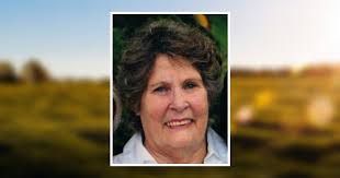 Renee Ladd's Instagram, Twitter & Facebook