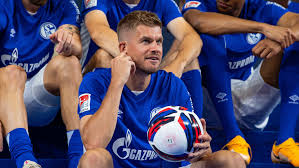Schalke 04 startet am freitag gegen den hamburger sv in die saison 2021/22. Aufstellung Schalke Hsv Eroffnungsspiel 2 Bundesliga Mit Diesen Formationen Laufen Die Teams Auf Sudwest Presse Online