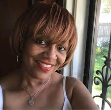 DeeDee Austin Brings Howie To Tears and Earns GOLDEN BUZZER