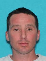 Police need your assistance locating 2 missing people