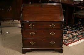We show you the three key techniques you need to know—joints at right angles, joints in narrow materials and joints in thin materials. Dovetails A Clue For Dating Antiques The Harp Gallery
