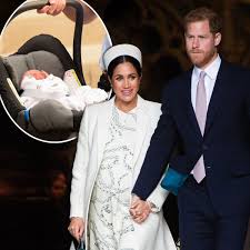 While out enjoying a new chapter of her life, minding her own business, meghan markle was snapped by canadian paparazzi while on a walk with her son and two dogs.the photos were quickly plastered all over the internet, and even if they were unwanted photos, she looks beautiful and relaxed in. Meghan Markle Baby Carrier Brand
