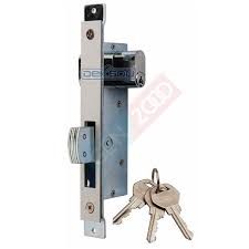 Terdapat berbagai jenis aluminium yang bisa dijadikan sebagai pintu dari berbagai bagian dari rumah anda. Kunci Pintu Aluminium Lock Kc 8123 Dekkson Door Aluminium Lock Dekson Shopee Indonesia