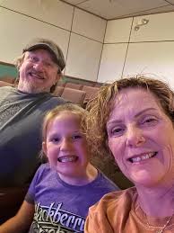 Getting Smoked at The Martin Center Douglas Georgia. Special thanks to Paul  for giving the granddaughters each a guitar pick. Benji you made my  granddaughters night when you waved and smiled at