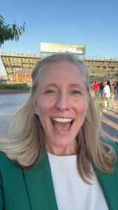 Behold the Green and Gold! 🏈