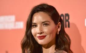 Olivia Munn Calls Out The Fug Girls In An Essay