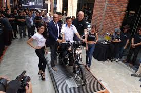 Bits & pieces of riuh xmas @ the gasket alley, pj. Moto Guzzi Gasket Alley Opens Its Doors In Pj