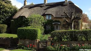 Max fulbright specializes in lake house designs with more than 25 years of experience. 10 Things About A British Home That Will Confuse Americans Anglophenia Bbc America