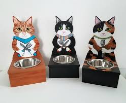 Now some dishes may run into problems such as one, getting food stuck in the edges making it difficult for your animal to access his food. Custom Cat Feeder Cat Food Bowl Hand Painted Cat Feeding Stand Cat Lover Gift Cat Food Bowl Cat Lover Gifts Cat Food
