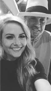 Lori Mabry's Instagram, Twitter & Facebook