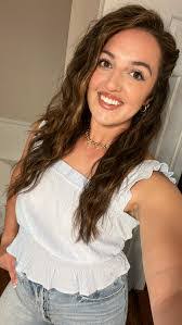 Jenny Dutton's Instagram, Twitter & Facebook