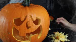 Skrapa inuti väggarna med en styv metallsked och. 16 Free Printable Pumpkin Stencils To Try This Halloween Party Delights Blog