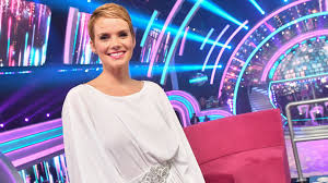 Szakítása után erős férfira vágyik osvárt andrea. Osvart Andrea Parja Feltekeny Tancpartnerere Nlc Hu