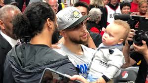 Stephen had canon with his. Golden State Warriors Stephen Curry Celebrates With His Son After Sweeping The Trail Blazers Abc7 San Francisco