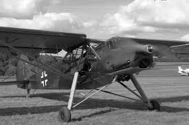 Production continued in other countries into the 1950s for the private market. Fieseler Storch Fi 156 D Evdb Und Slepcev Storch Mkiv Ph Tat