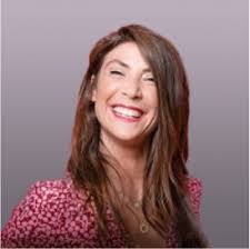 Allison Kroll's Instagram, Twitter & Facebook