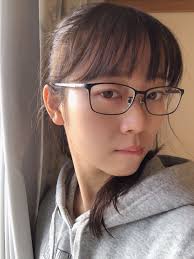 郡司りか 寝起きのすっぴんスタイル ポニーテール スタイル 郡司さん