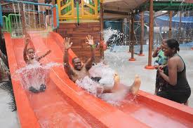 Ny Waterpark Photo Gallery At Six Flags Great Escape Lodge Hotel Swimming Pool Indoor Waterpark Water Park